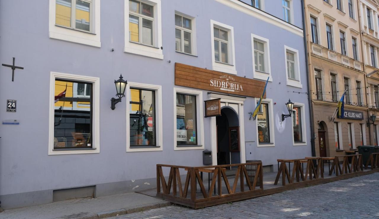 Historic Apartment With Wooden Floors In The Hearth Of Old-Town Riga Exterior photo